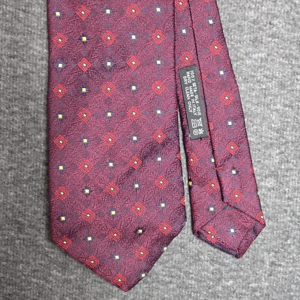 BRIONI Red‎ Diamond Hearts Criss Cross Thick Silk Print Tie Italy 61